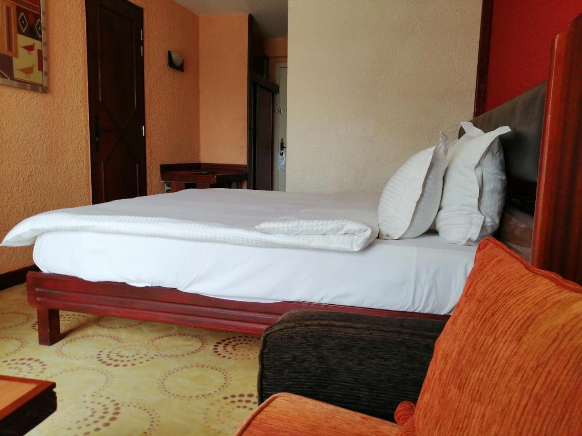 Hotel Jardin Savana Ντακάρ Εξωτερικό φωτογραφία
